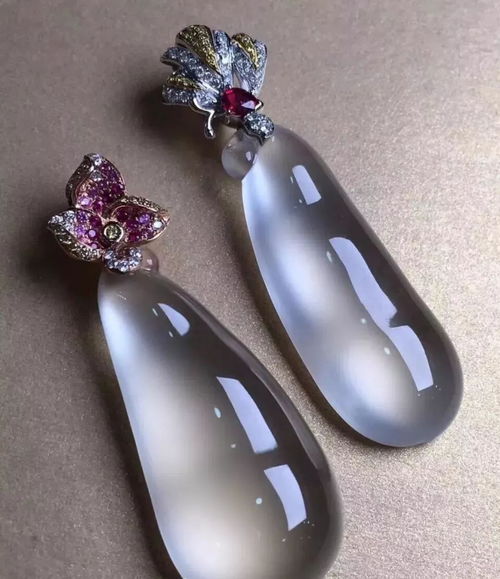 觀世相翡翠 | 母親8年前贈(zèng)玻璃項(xiàng)鏈作嫁妝，如今估值飆升至百萬(wàn)