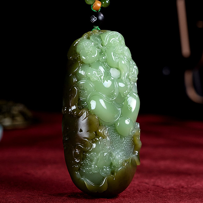 星光玉道和田玉彌勒佛新疆玉佛吊墜 女性玉石飾品的優(yōu)雅選擇