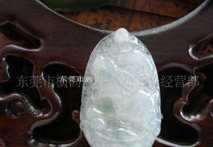 鐘福翡翠天然A貨冰種靈芝翡翠兔吊墜 溫潤如玉，祥瑞天成